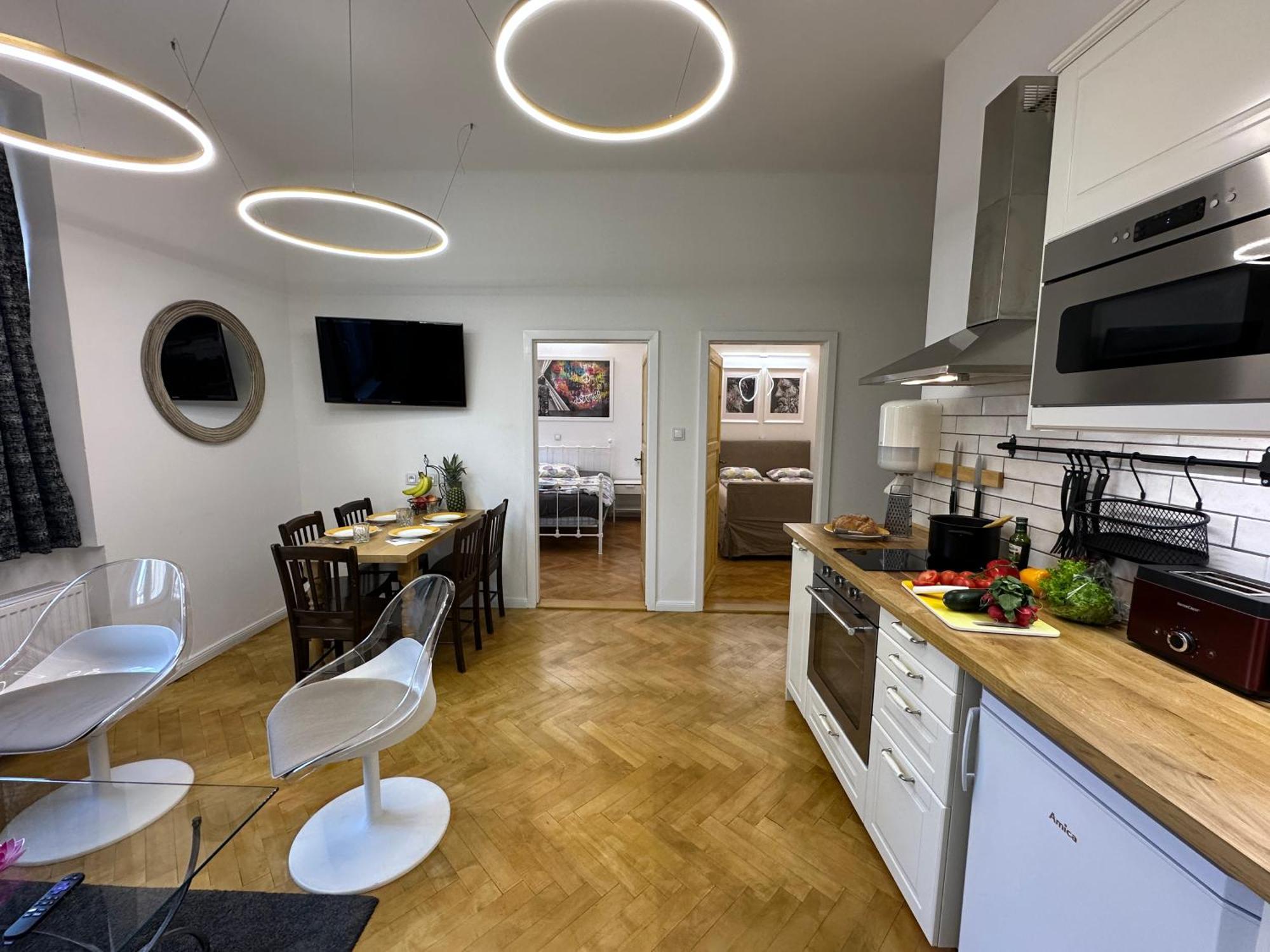 Karlin Oasis 2-Bedroom Apartment Прага Екстериор снимка