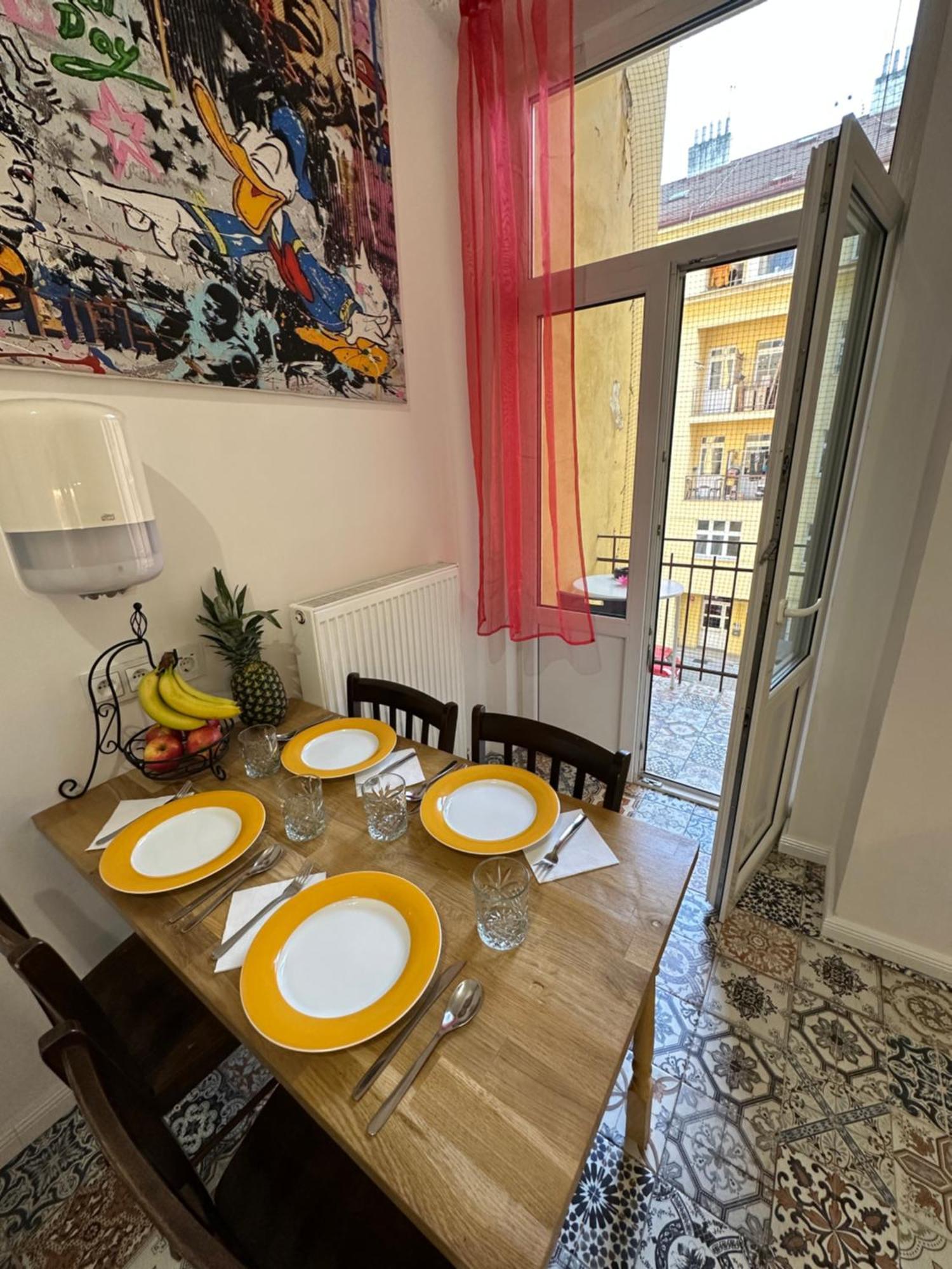 Karlin Oasis 2-Bedroom Apartment Прага Екстериор снимка