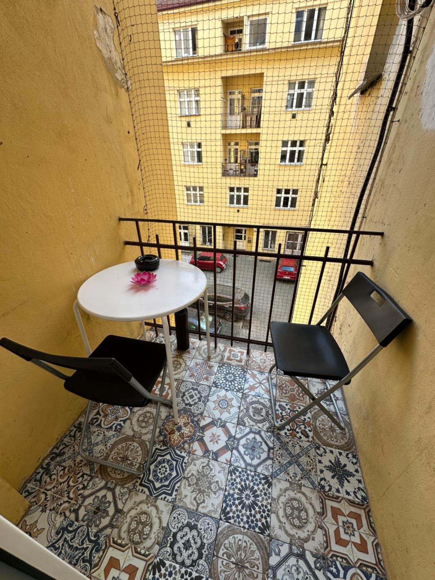 Karlin Oasis 2-Bedroom Apartment Прага Екстериор снимка