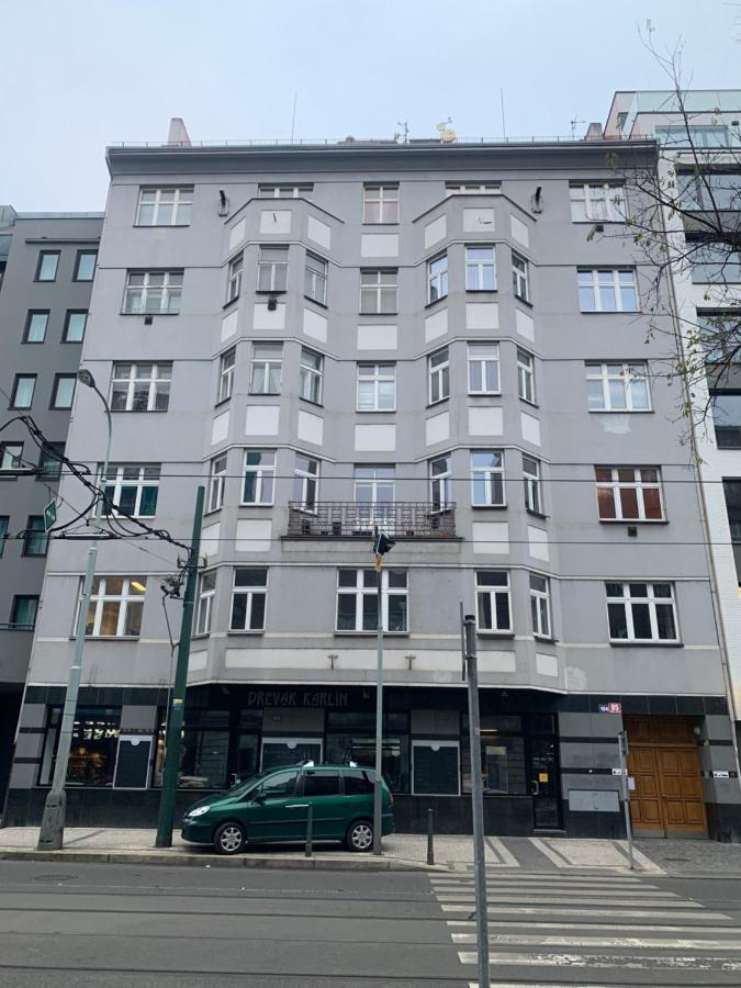 Karlin Oasis 2-Bedroom Apartment Прага Екстериор снимка